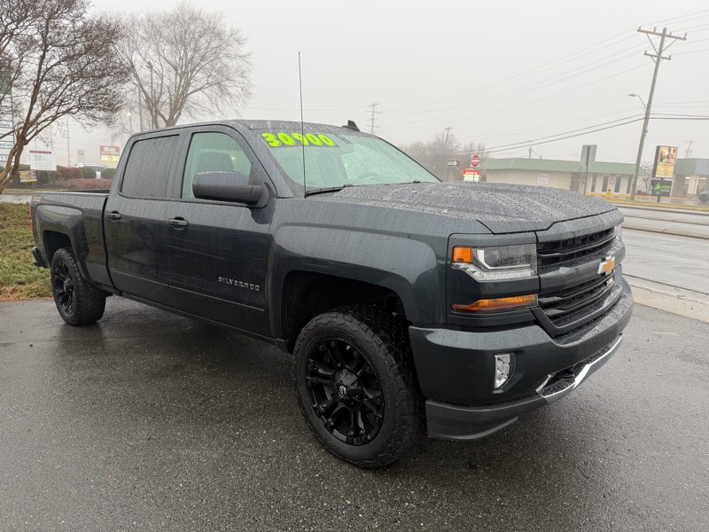 Chevrolet Silverado 1500 Crew Cab 143.5" WB 4WD Z71 2017
