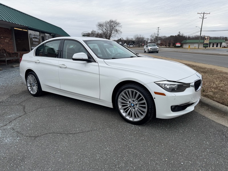 BMW 3-Series 328i xDrive Sedan SULEV 2015