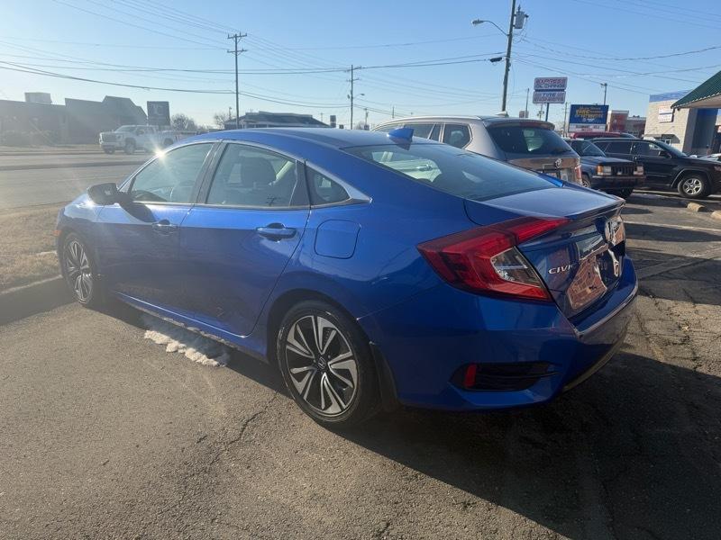 Honda Civic EX-T Sedan CVT 2017