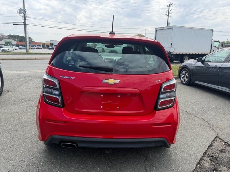 Chevrolet Sonic LT Auto 5-Door 2017