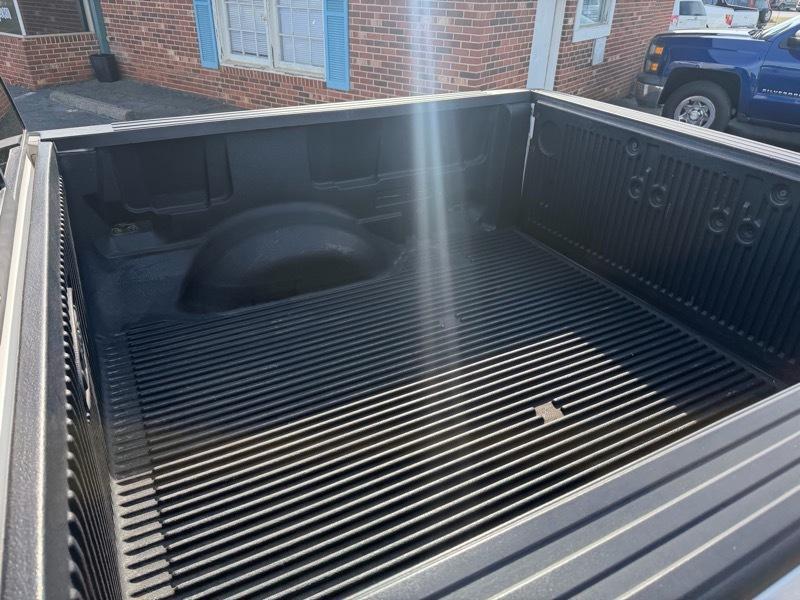 Ford F-150 4WD SuperCrew 145" Lariat 2014