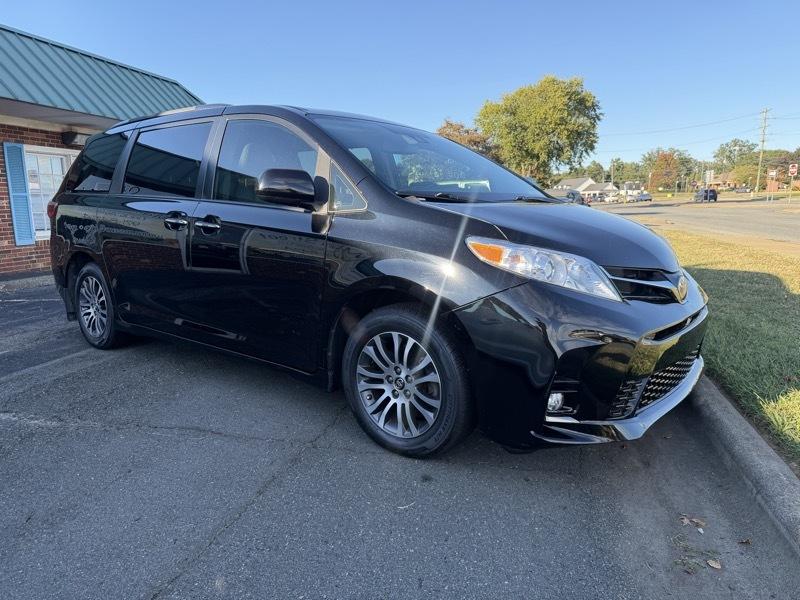 Toyota Sienna Limited Premium 7-Passenger 2019