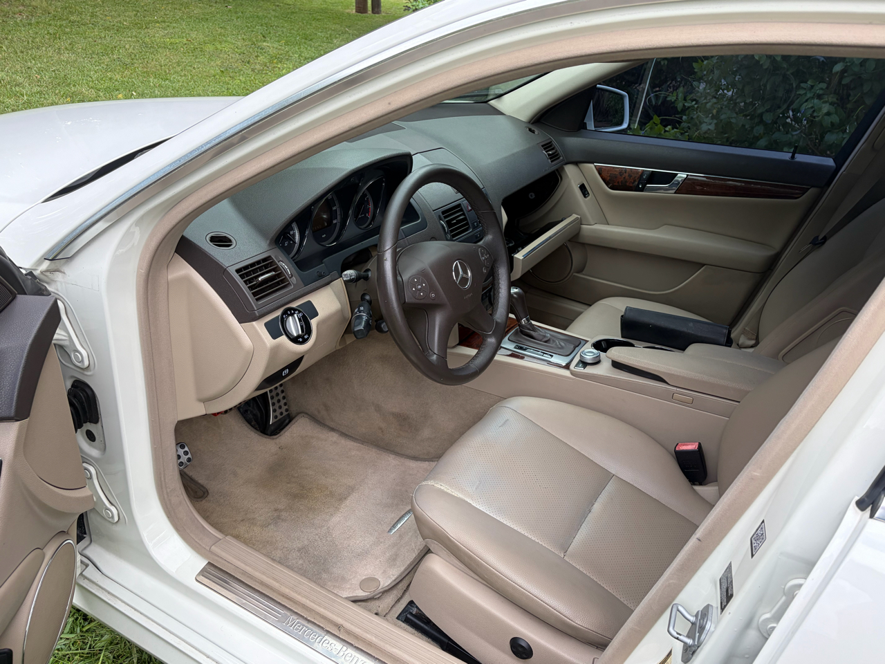 Mercedes-Benz C-Class C300 4MATIC Sport Sedan 2010 Mercedes-Benz C-Class C300 4MATIC Sport Sedan 2010