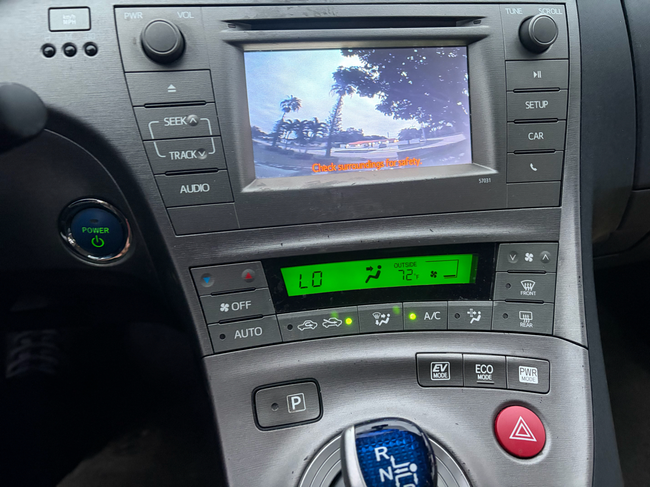 Toyota Prius Two 2015