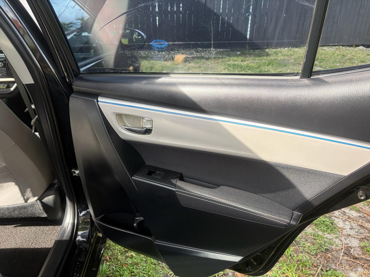 Toyota Corolla LE Plus CVT 2016