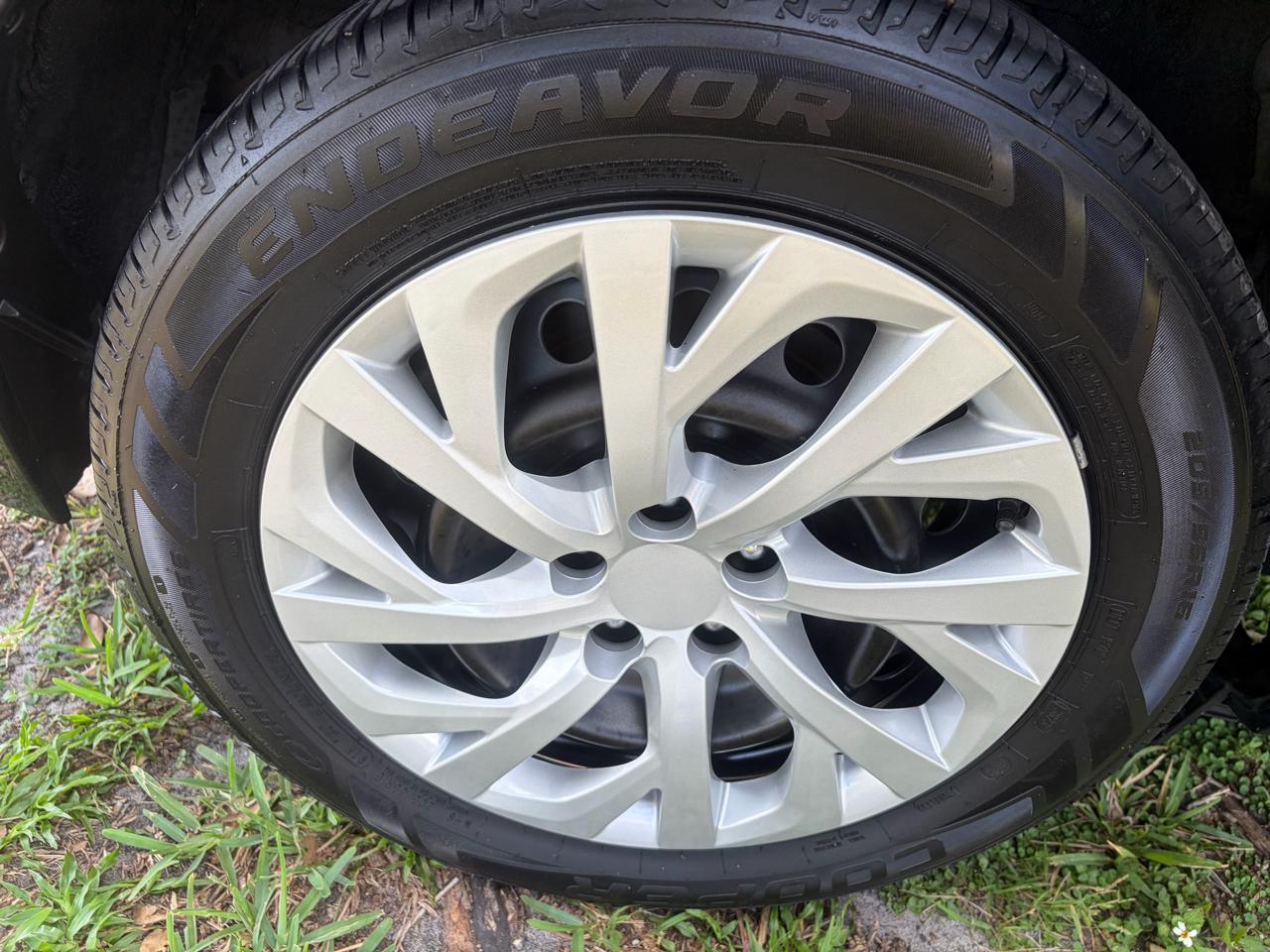 Toyota Corolla LE Plus CVT 2016