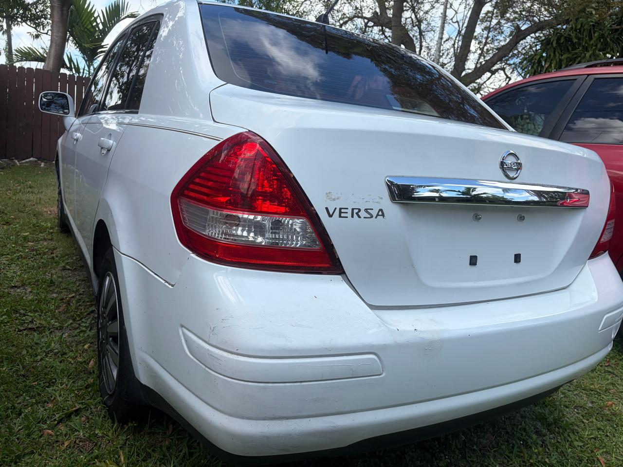 Nissan Versa 1.8 S Sedan 2008