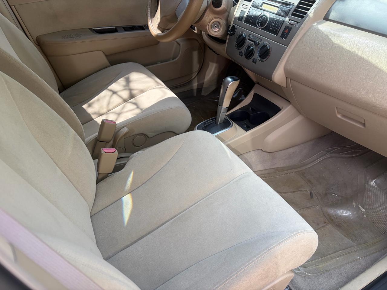 Nissan Versa 1.8 S Sedan 2008