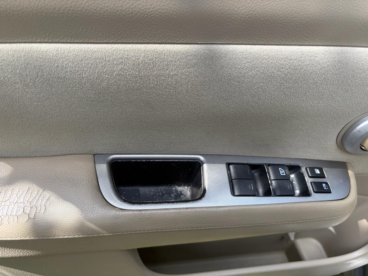 Nissan Versa 1.8 S Sedan 2008