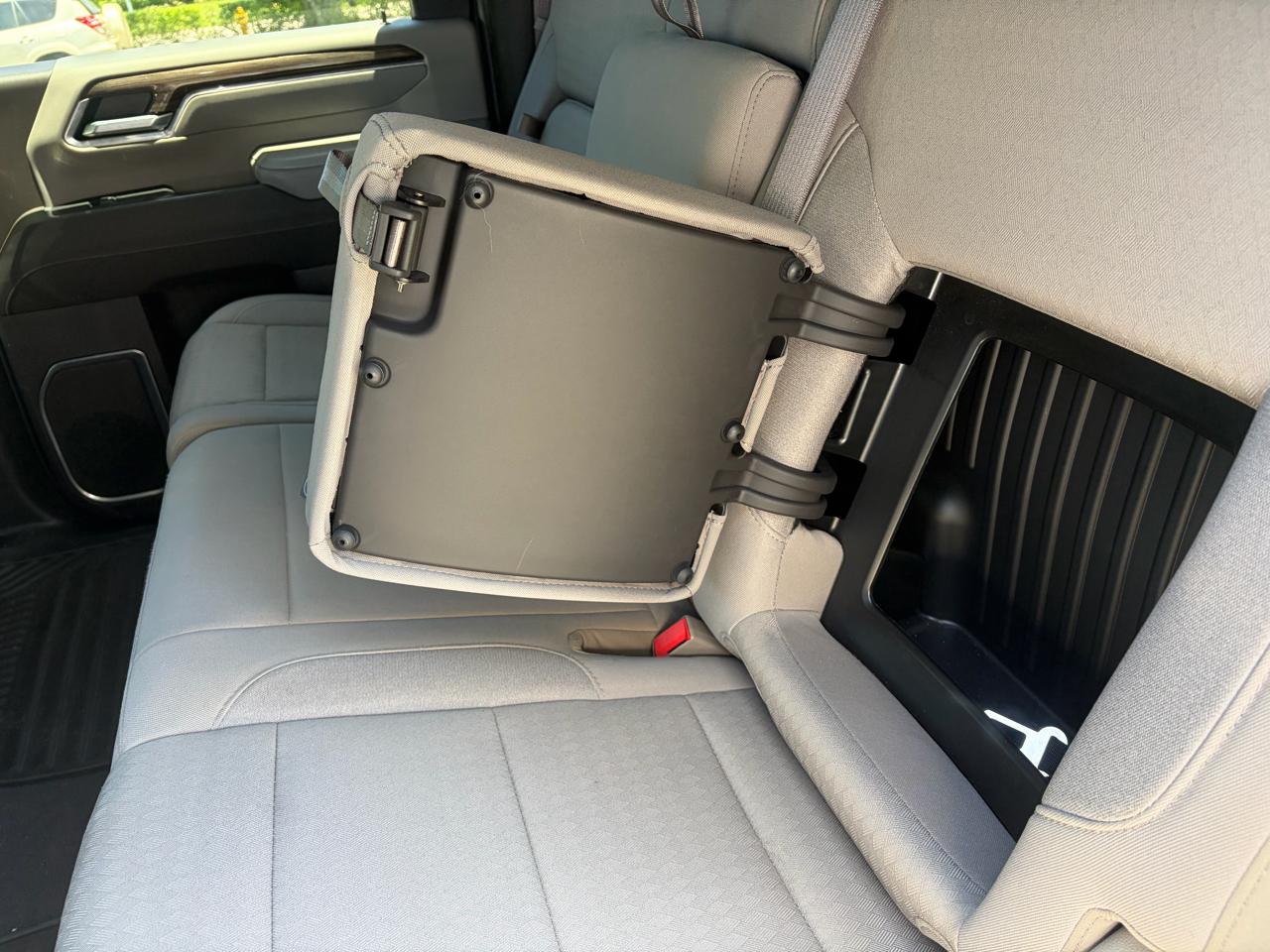 Chevrolet Silverado 2500HD LT Crew Cab Short Box 2WD 2024