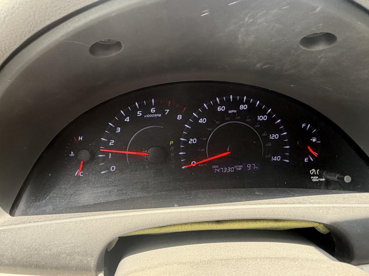 Toyota Camry Base 6-Spd AT 2011