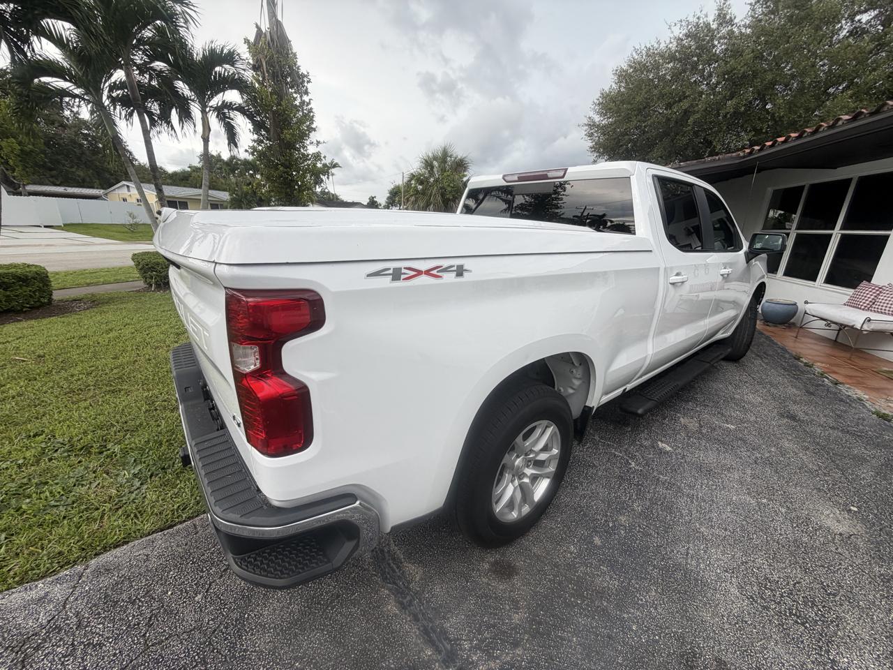 Chevrolet Silverado 1500 LT Crew Cab 4WD 2021