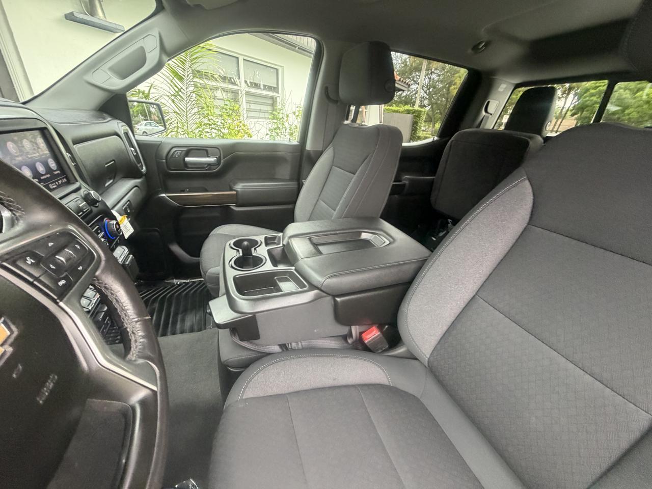Chevrolet Silverado 1500 LT Crew Cab 4WD 2021