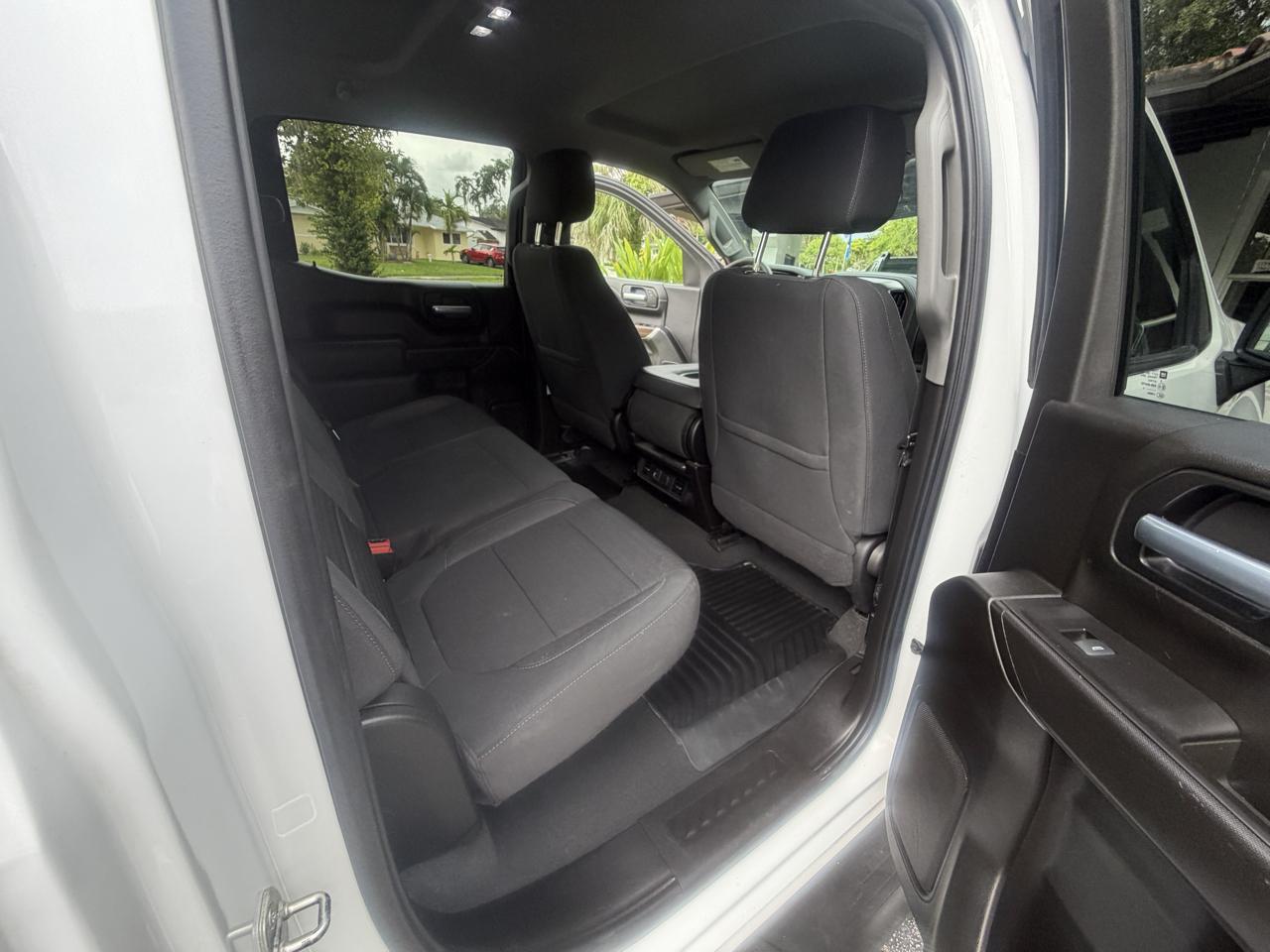 Chevrolet Silverado 1500 LT Crew Cab 4WD 2021