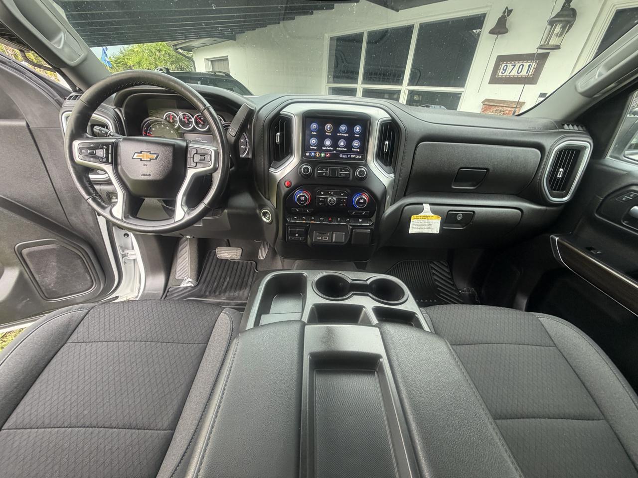Chevrolet Silverado 1500 LT Crew Cab 4WD 2021