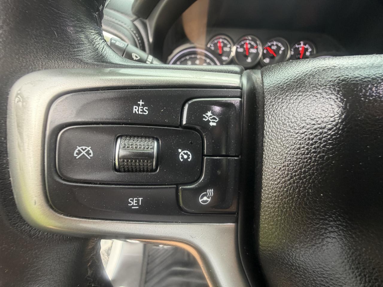 Chevrolet Silverado 1500 LT Crew Cab 4WD 2021