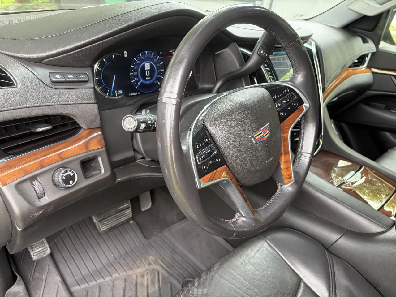 Cadillac Escalade ESV 2WD Luxury 2018