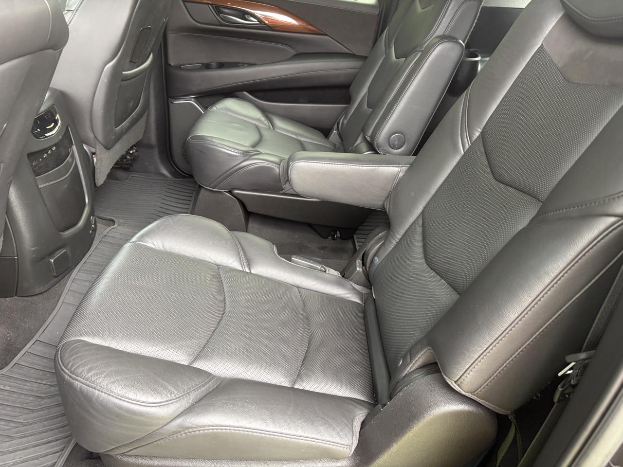 Cadillac Escalade ESV 2WD Luxury 2018