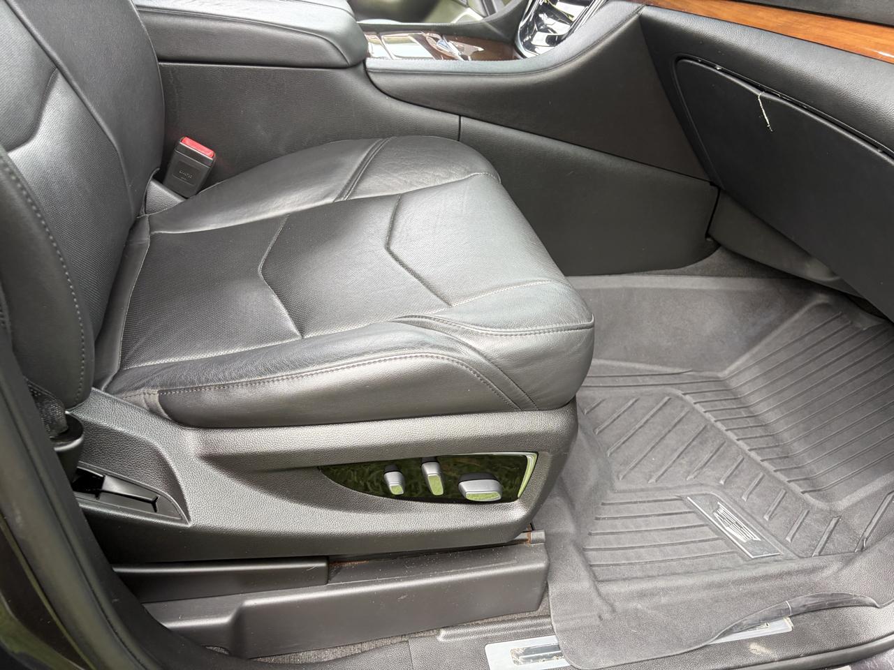Cadillac Escalade ESV 2WD Luxury 2018