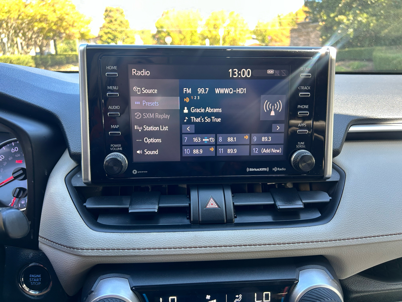 Toyota RAV4 XLE FWD (Natl) 2019 Toyota RAV4 XLE FWD (Natl) 2019