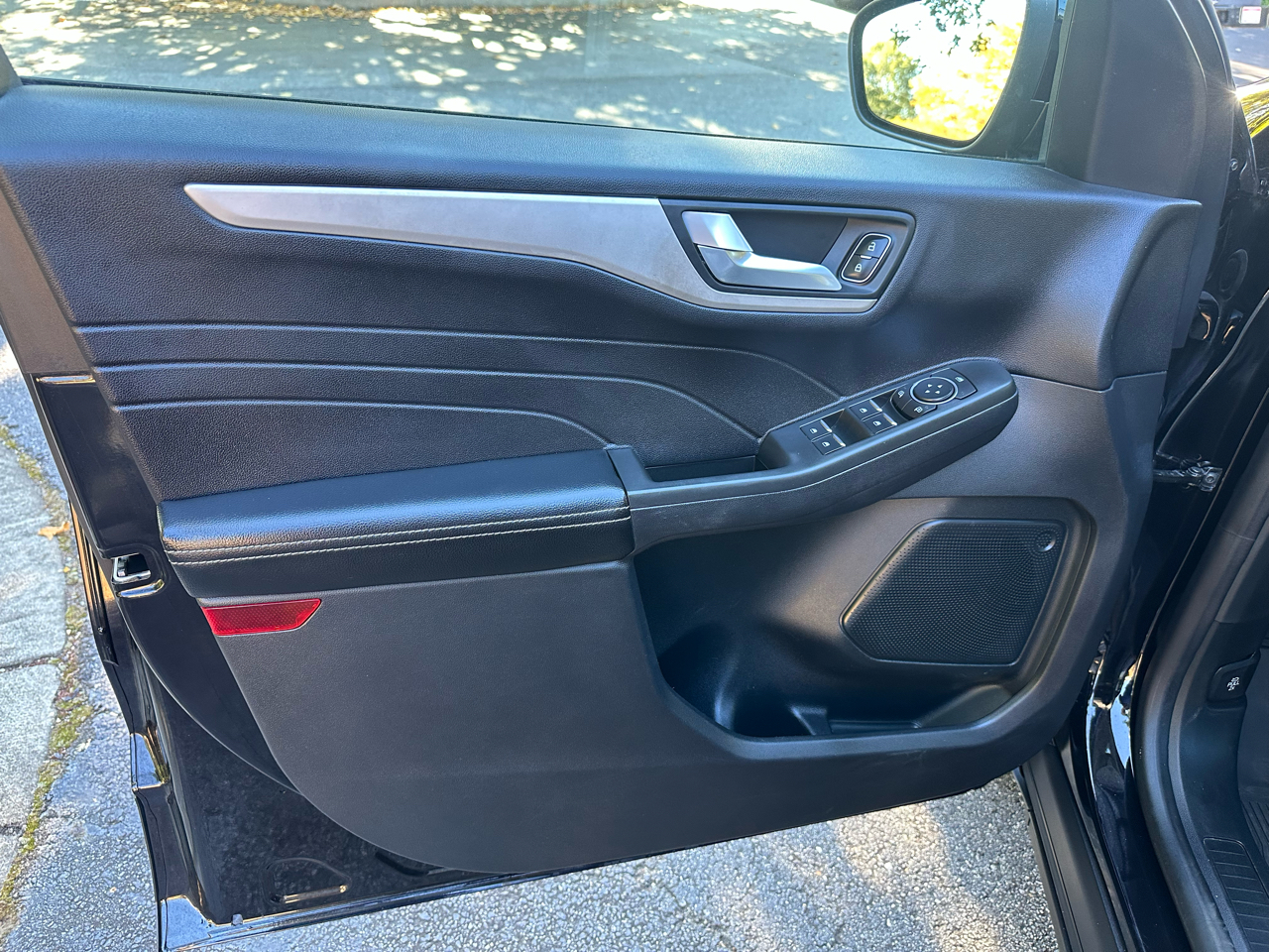 Ford Escape SE FWD 2021 Ford Escape SE FWD 2021