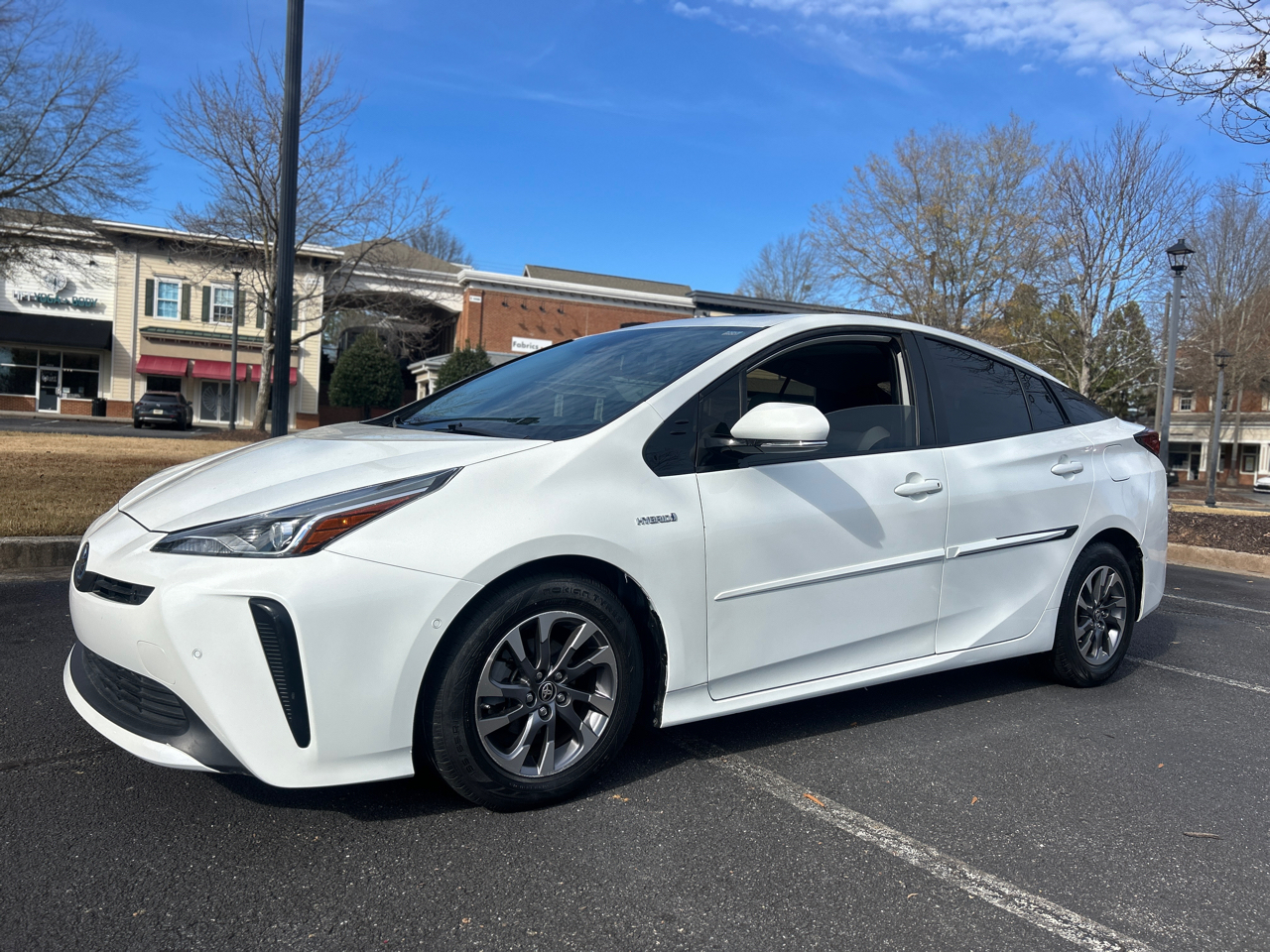 2019 Toyota Prius XLE (Natl)