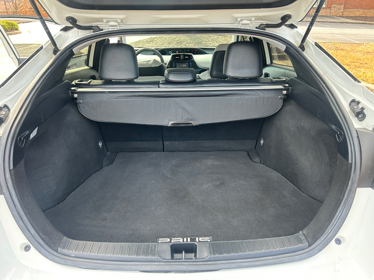 Toyota Prius XLE (Natl) 2019