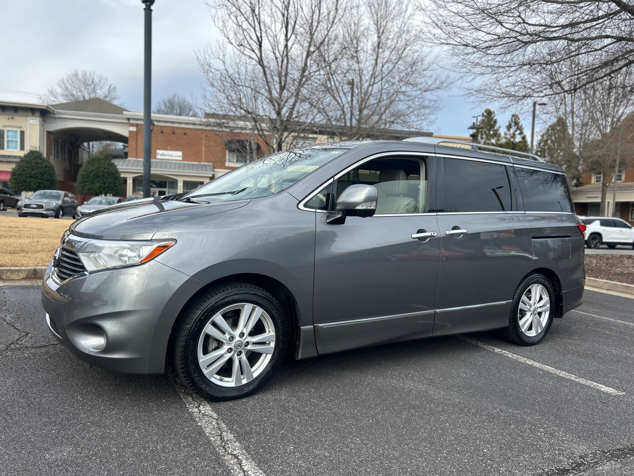 2015 Nissan Quest Platinum