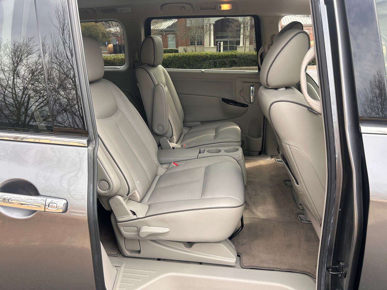 Nissan Quest Platinum 2015