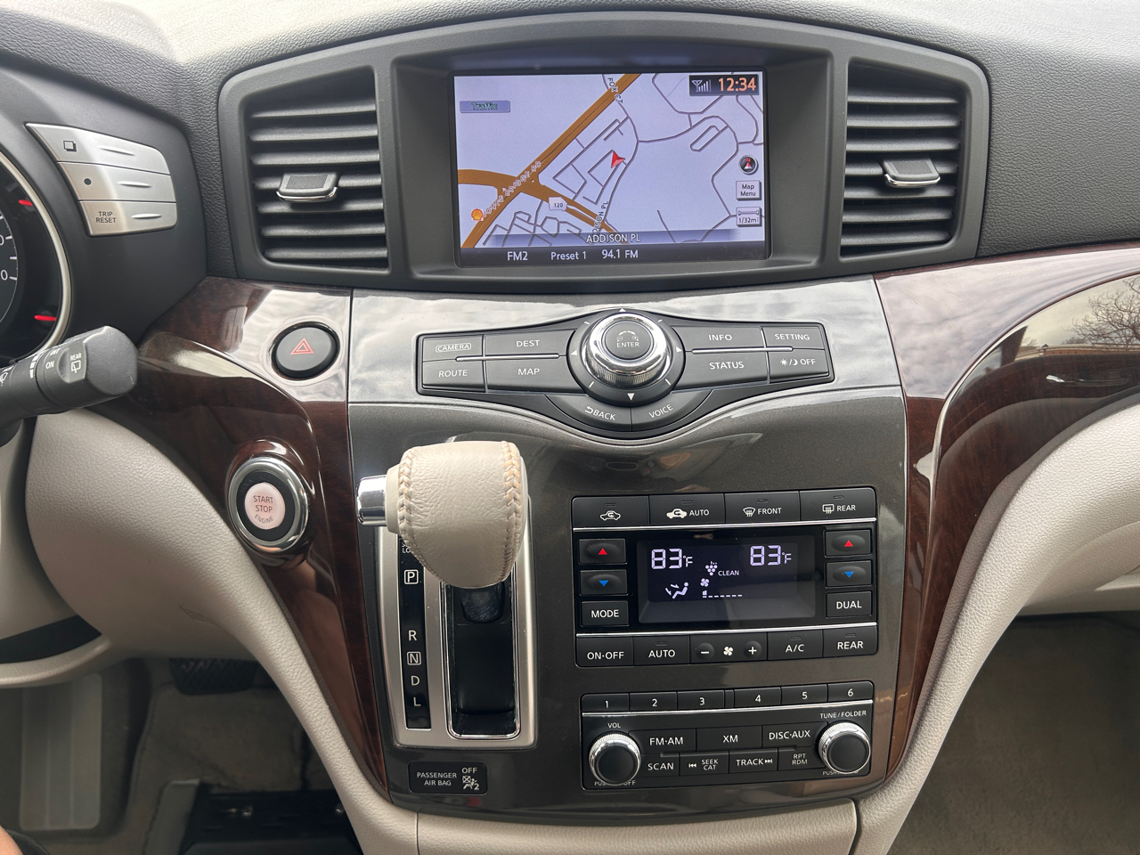 Nissan Quest Platinum 2015
