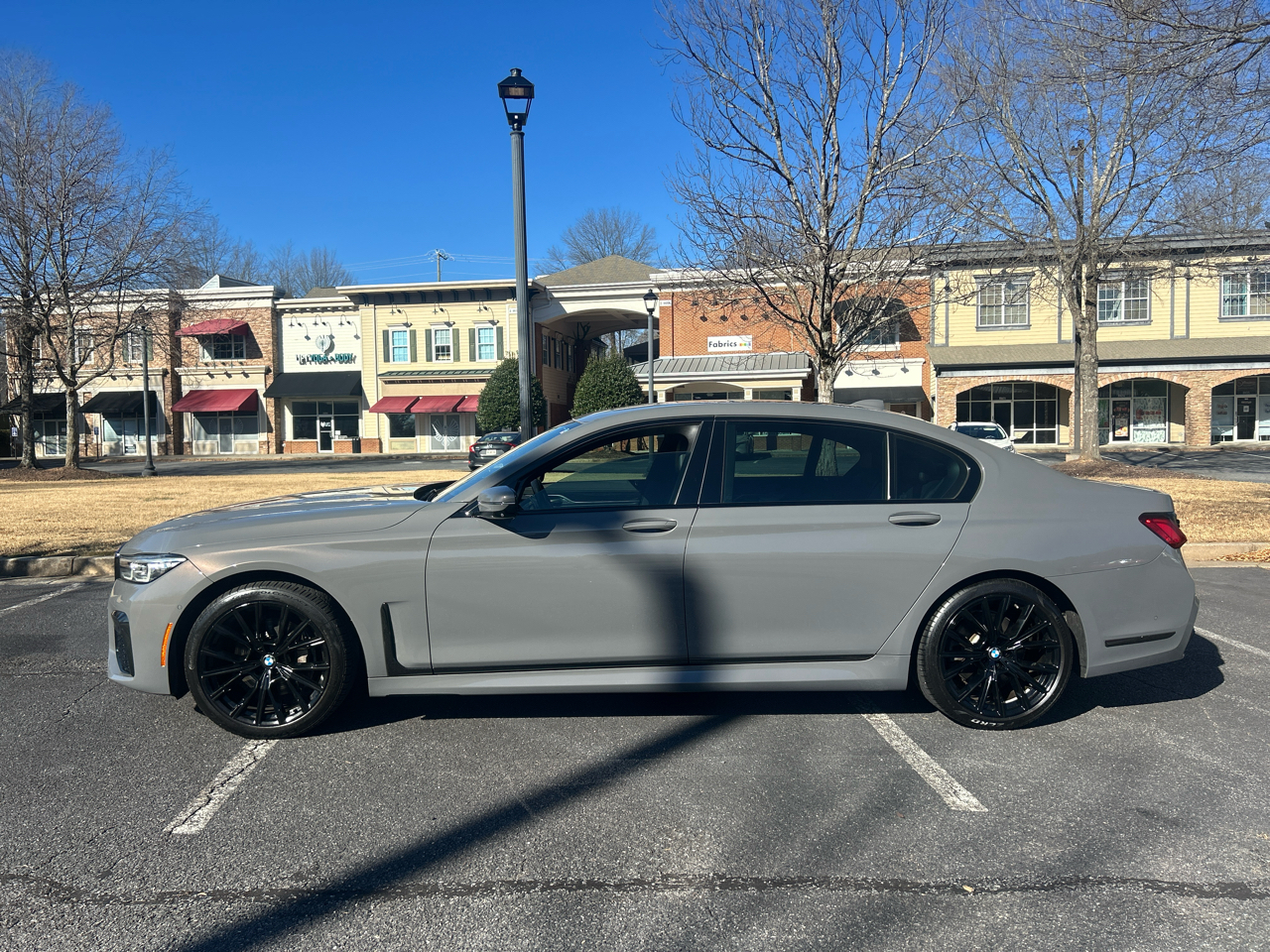 BMW 7-Series 740i 2021