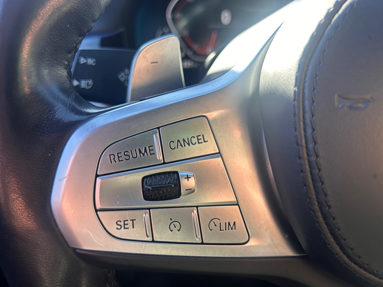 BMW 7-Series 740i 2021