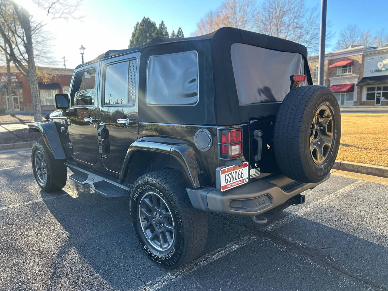 Jeep Wrangler Unlimited Sahara 4WD 2017