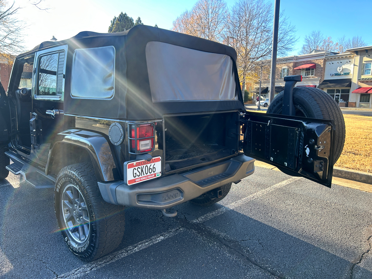 Jeep Wrangler Unlimited Sahara 4WD 2017