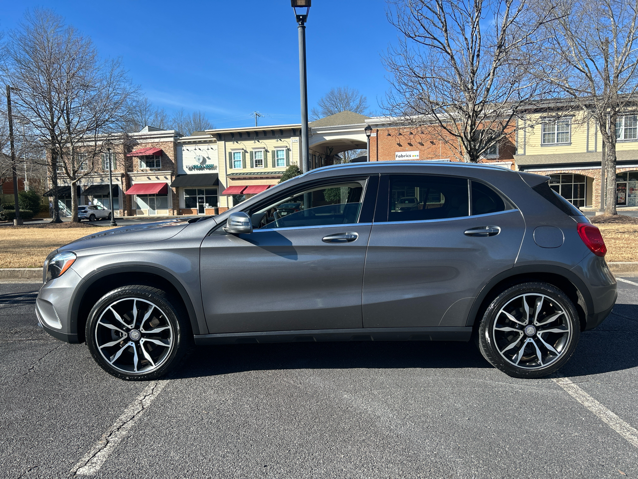 Mercedes-Benz GLA-Class GLA250 2016