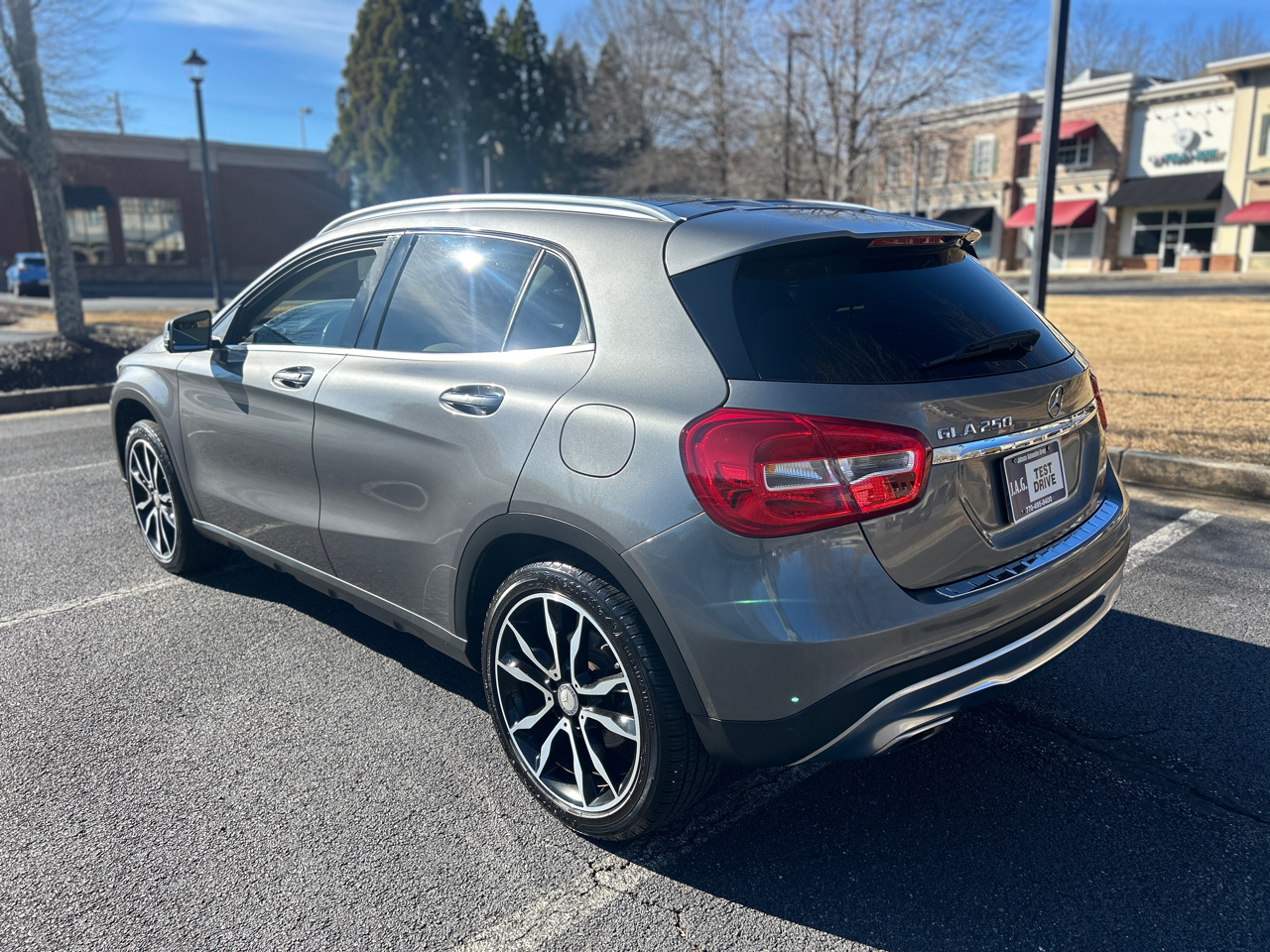 Mercedes-Benz GLA-Class GLA250 2016