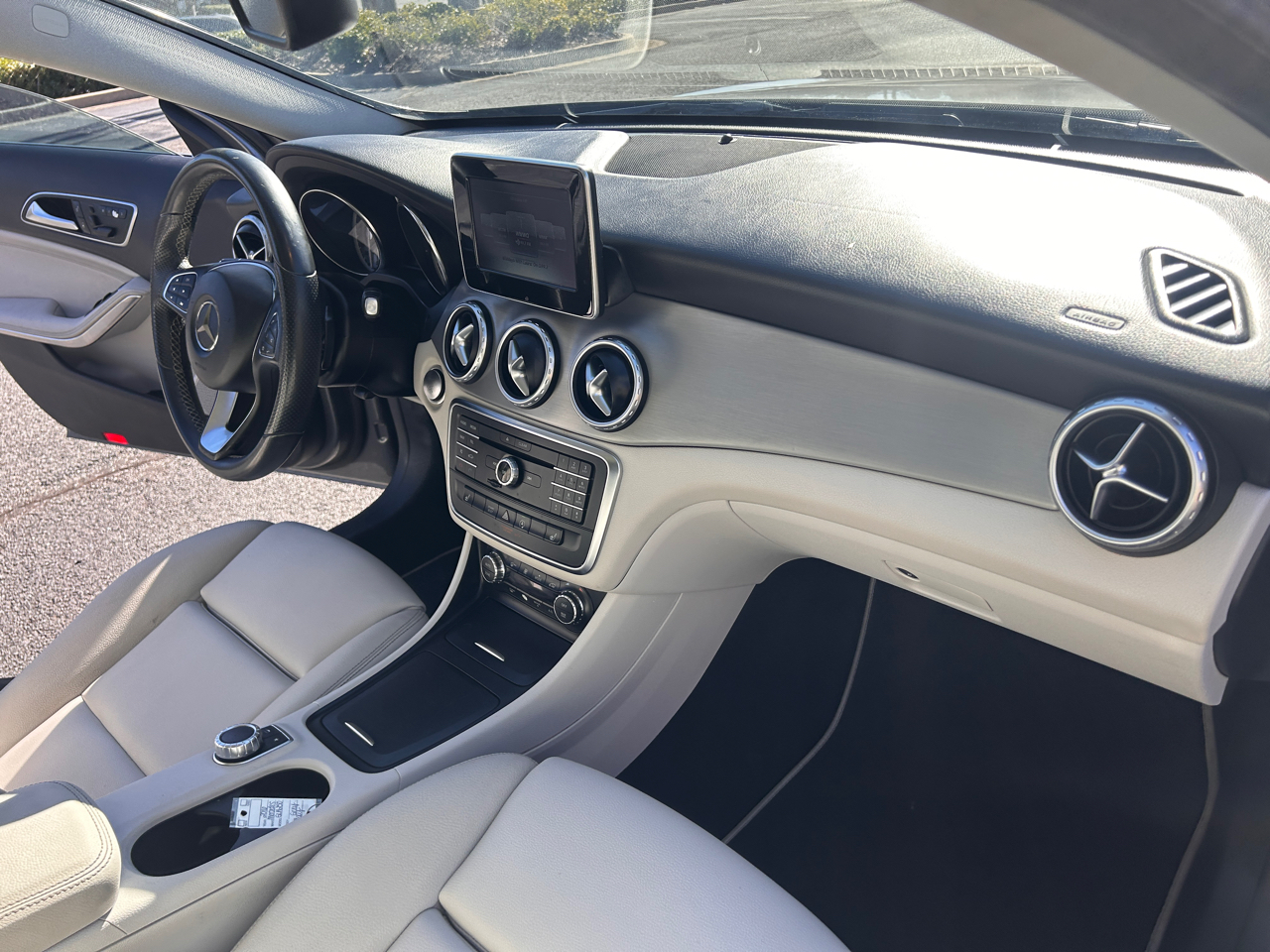 Mercedes-Benz GLA-Class GLA250 2016