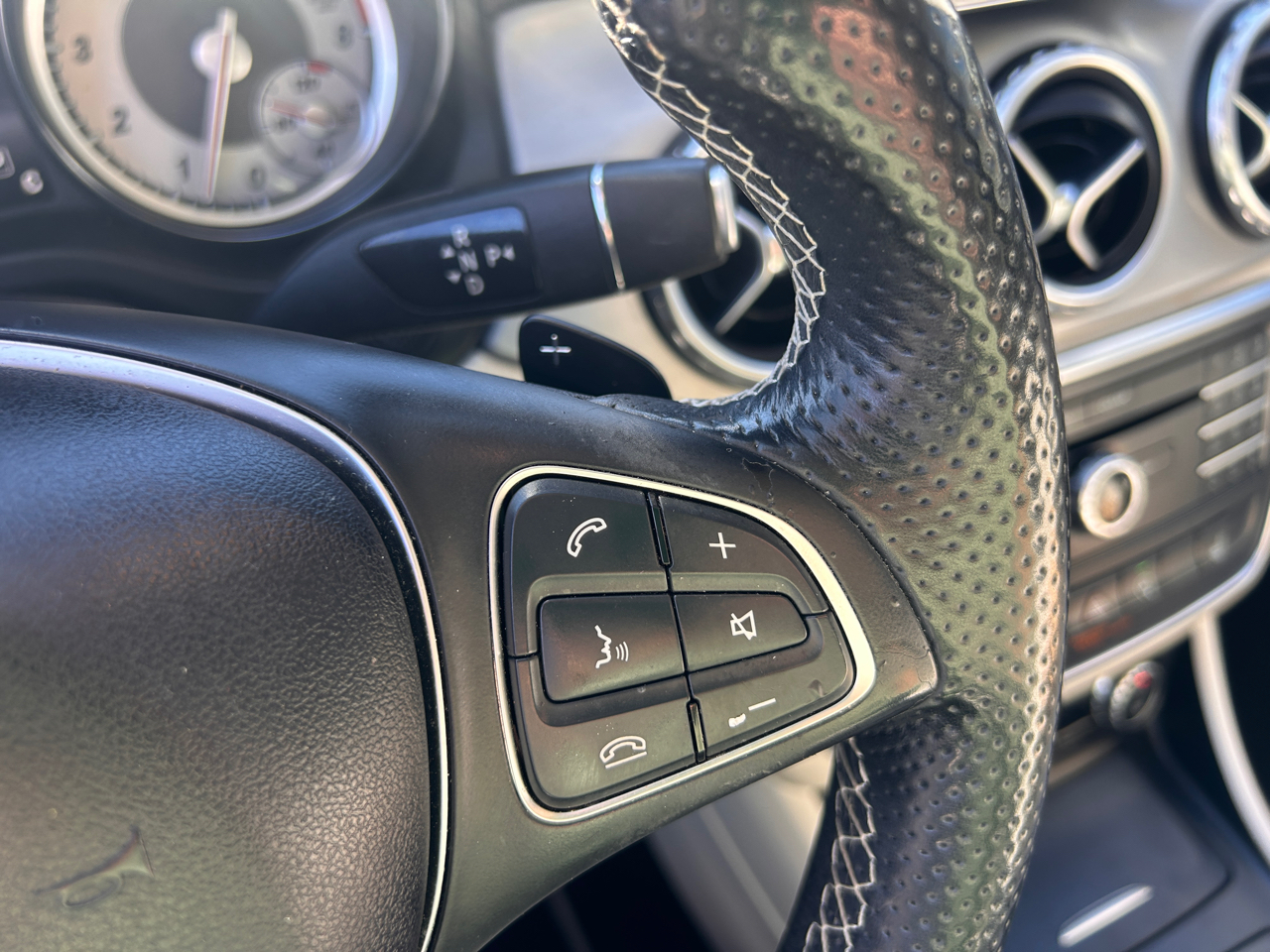 Mercedes-Benz GLA-Class GLA250 2016