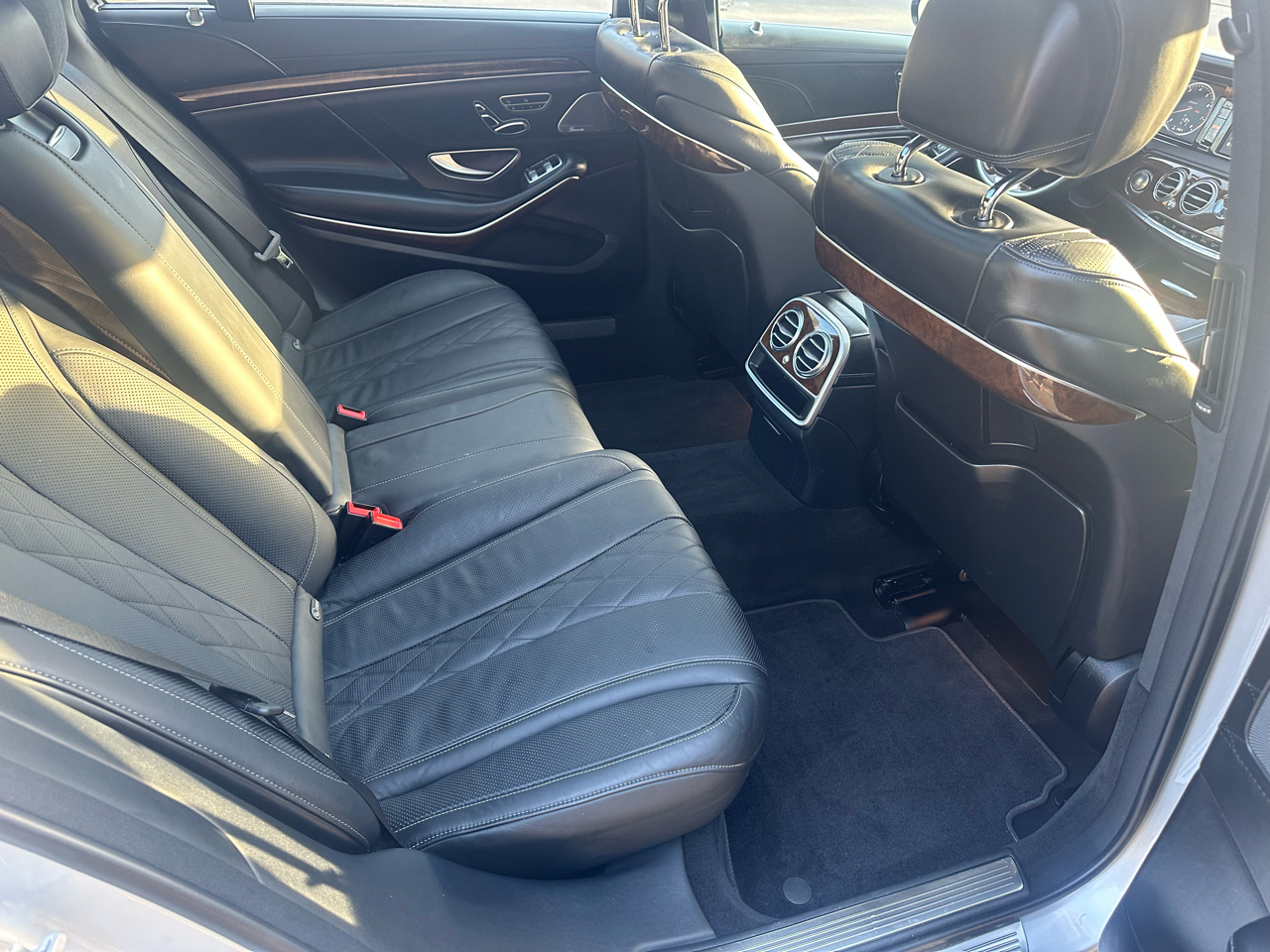 Mercedes-Benz S-Class S550 4MATIC 2016