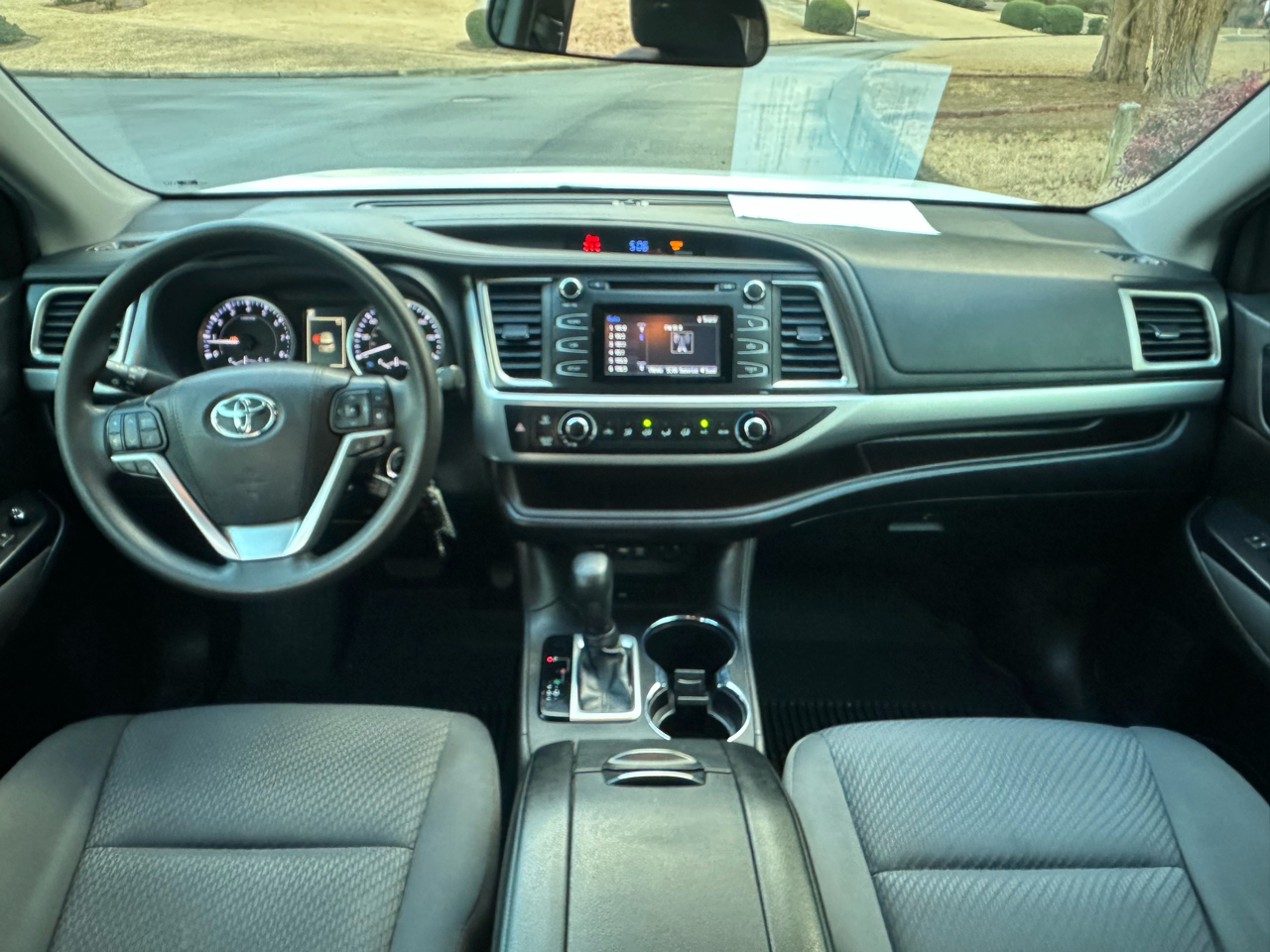 Toyota Highlander LE FWD I4 2019