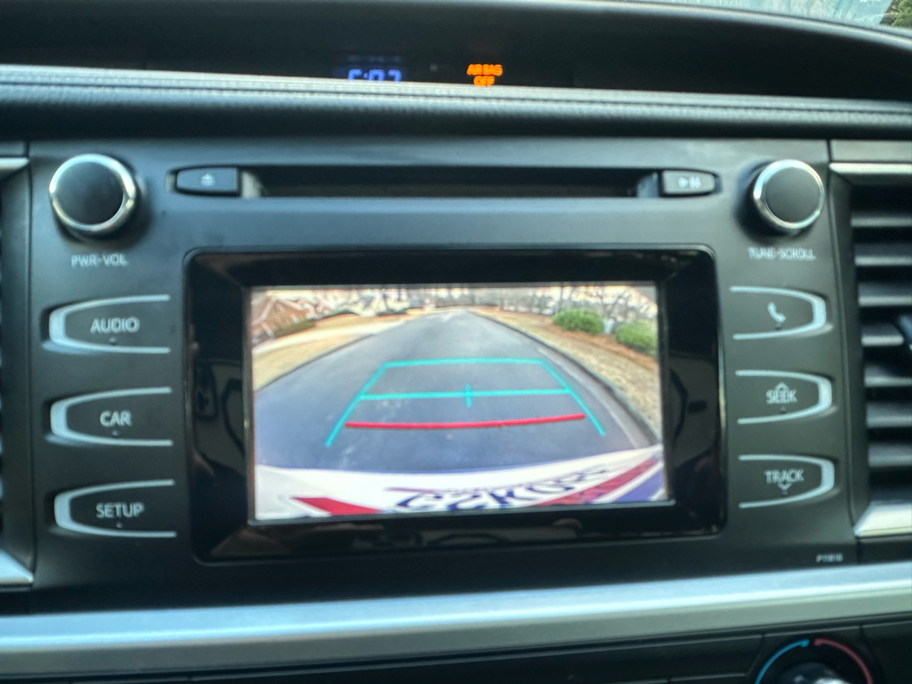 Toyota Highlander LE FWD I4 2019