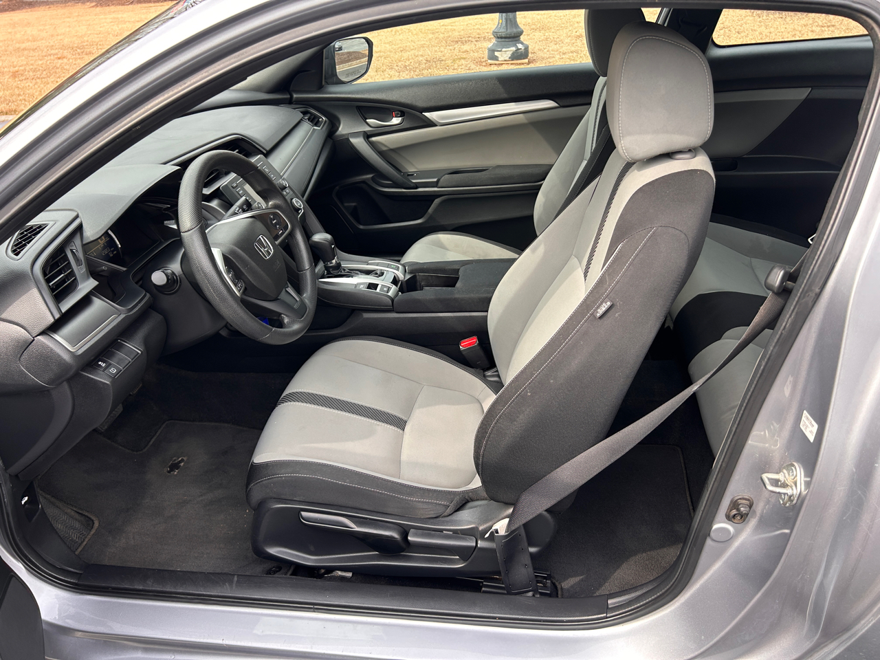 Honda Civic LX-P Coupe CVT 2018