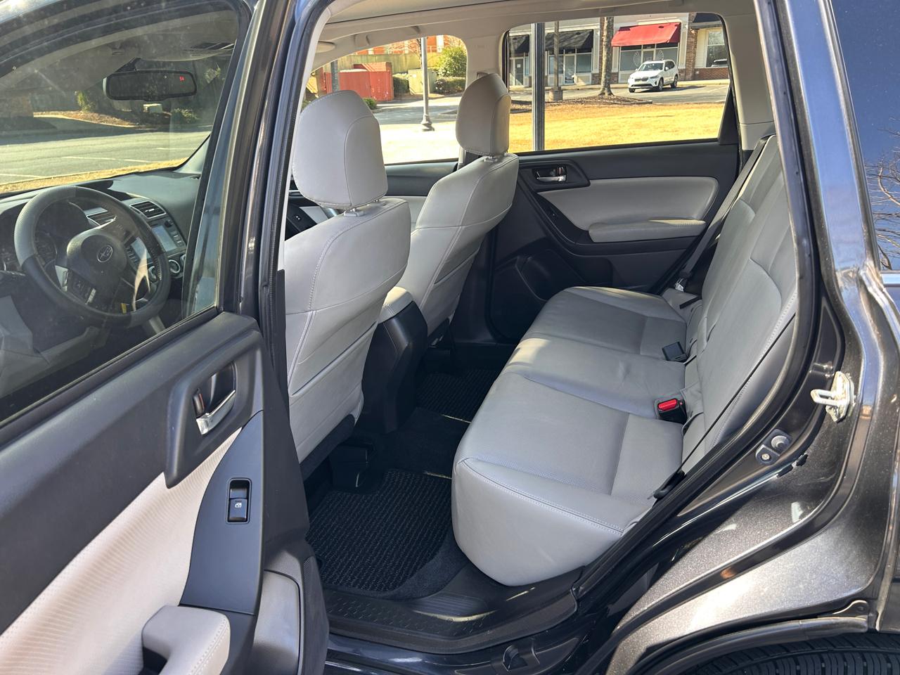 Subaru Forester 2.5i Limited 2016