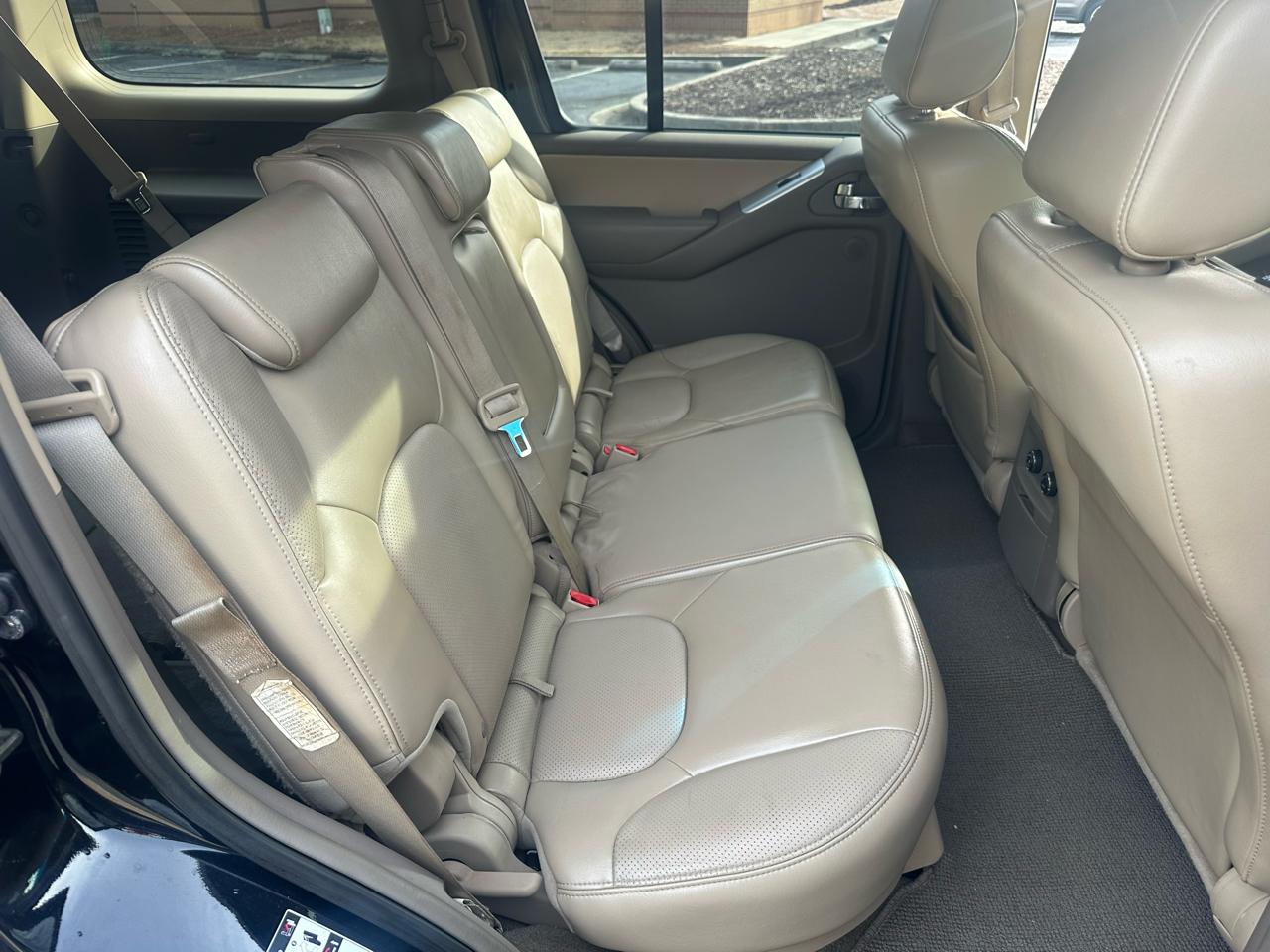 Nissan Pathfinder 2WD 4dr V6 SE 2009