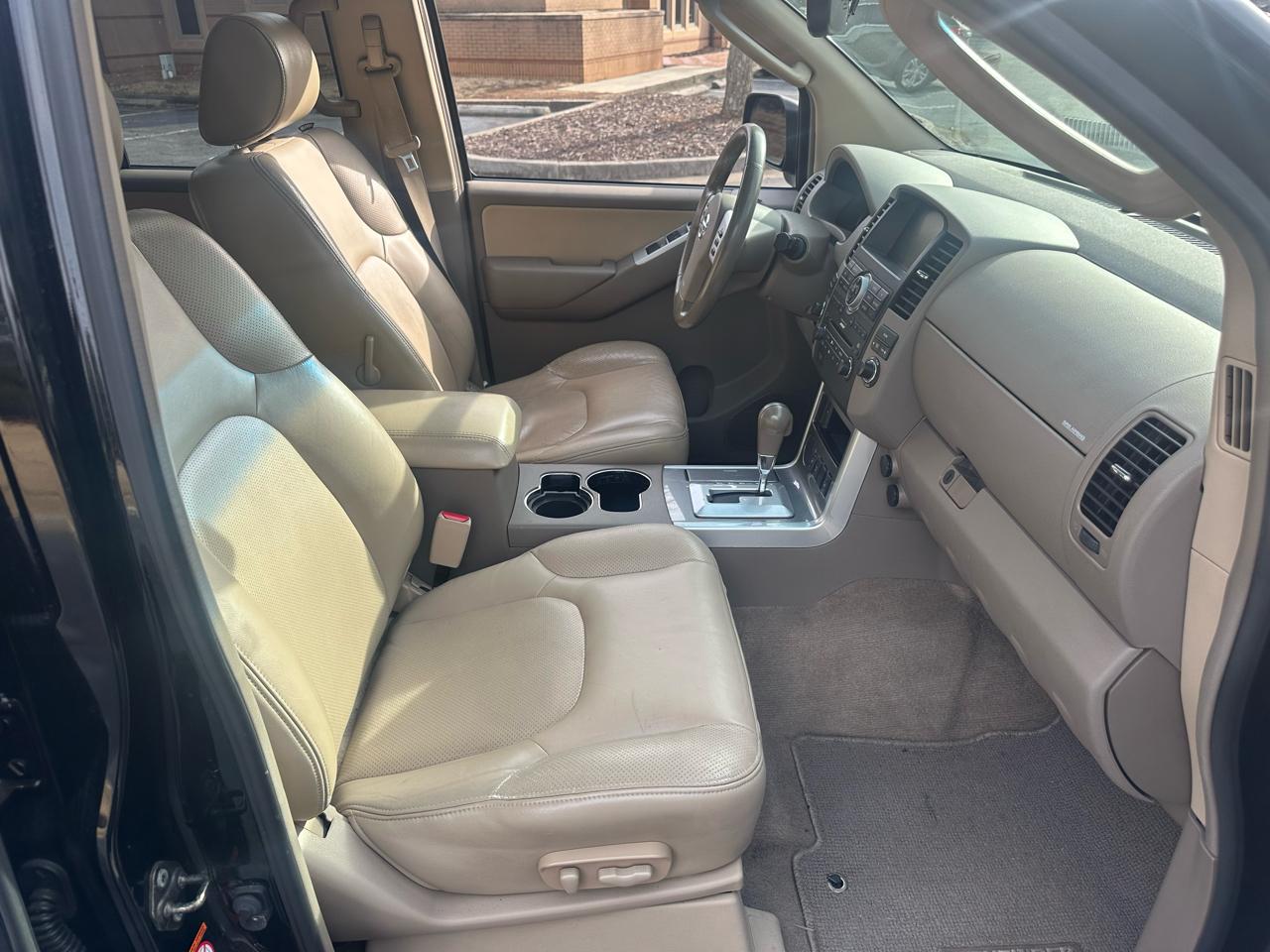 Nissan Pathfinder 2WD 4dr V6 SE 2009