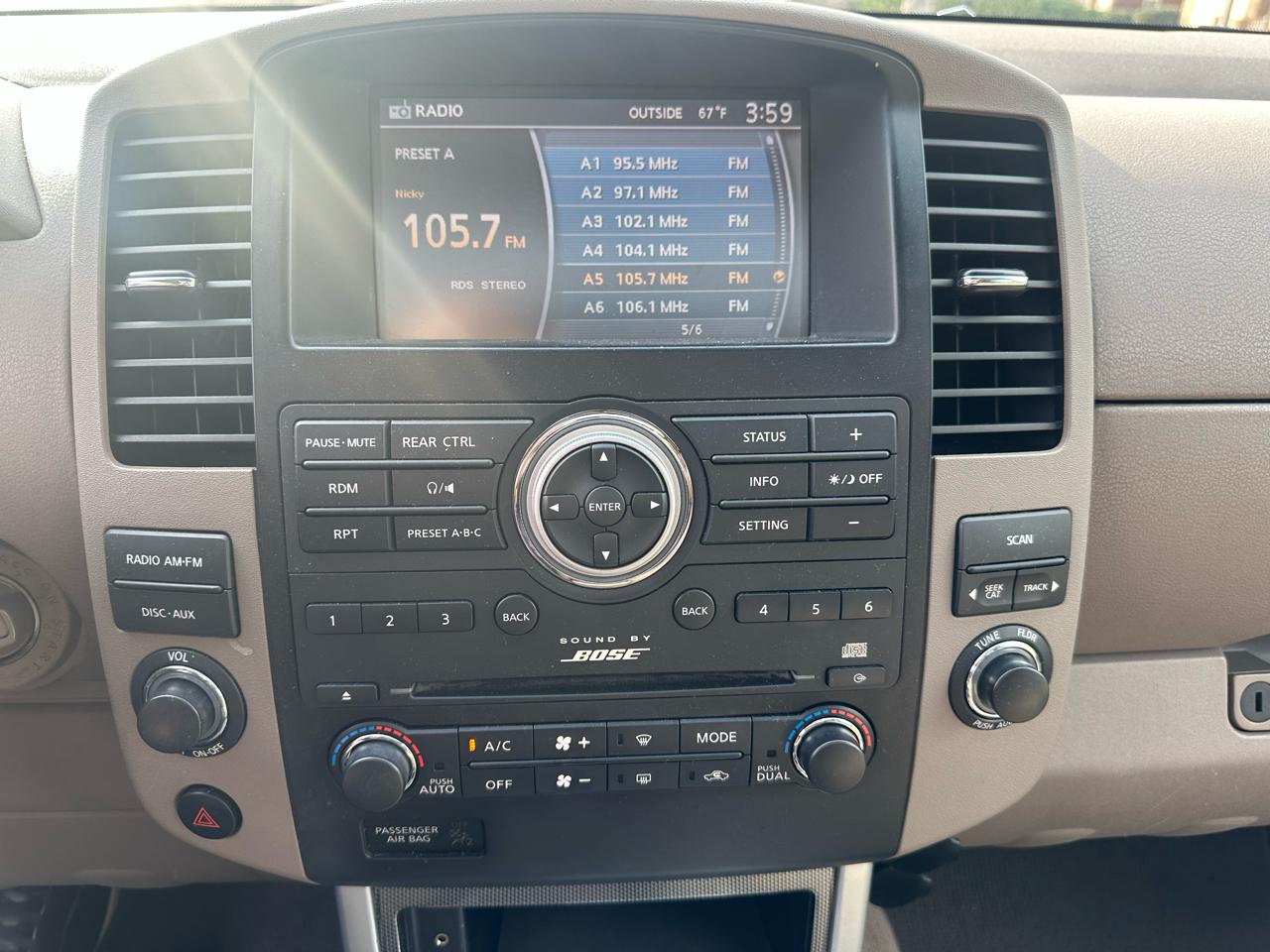 Nissan Pathfinder 2WD 4dr V6 SE 2009