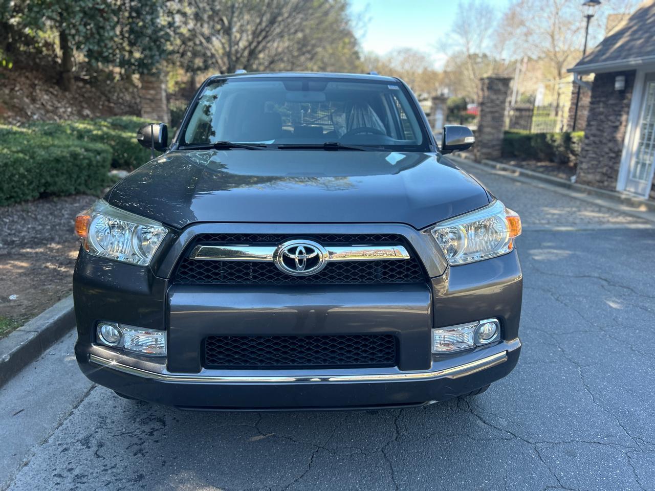 Toyota 4Runner SR5 2WD 2013