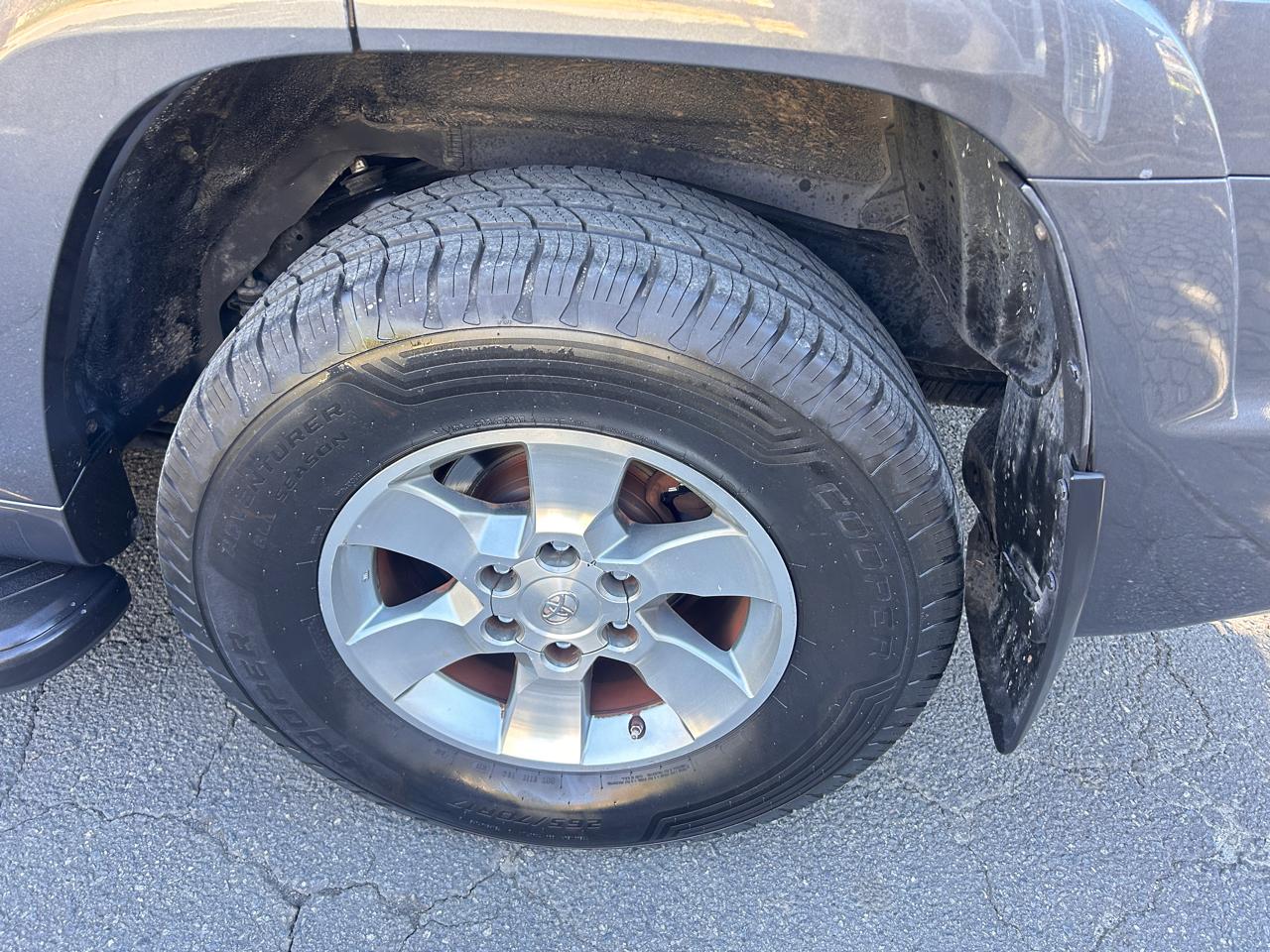 Toyota 4Runner SR5 2WD 2013