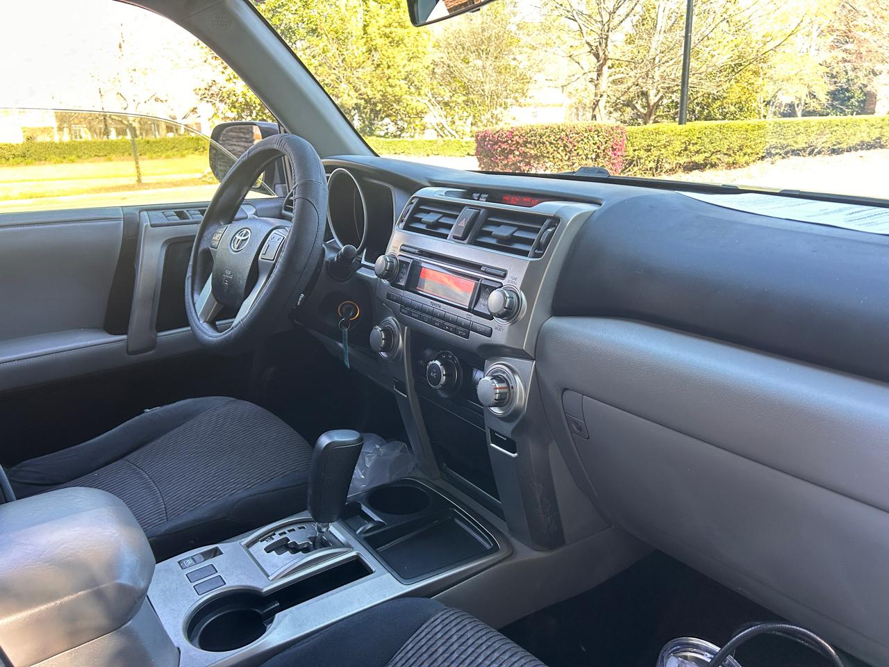 Toyota 4Runner SR5 2WD 2013