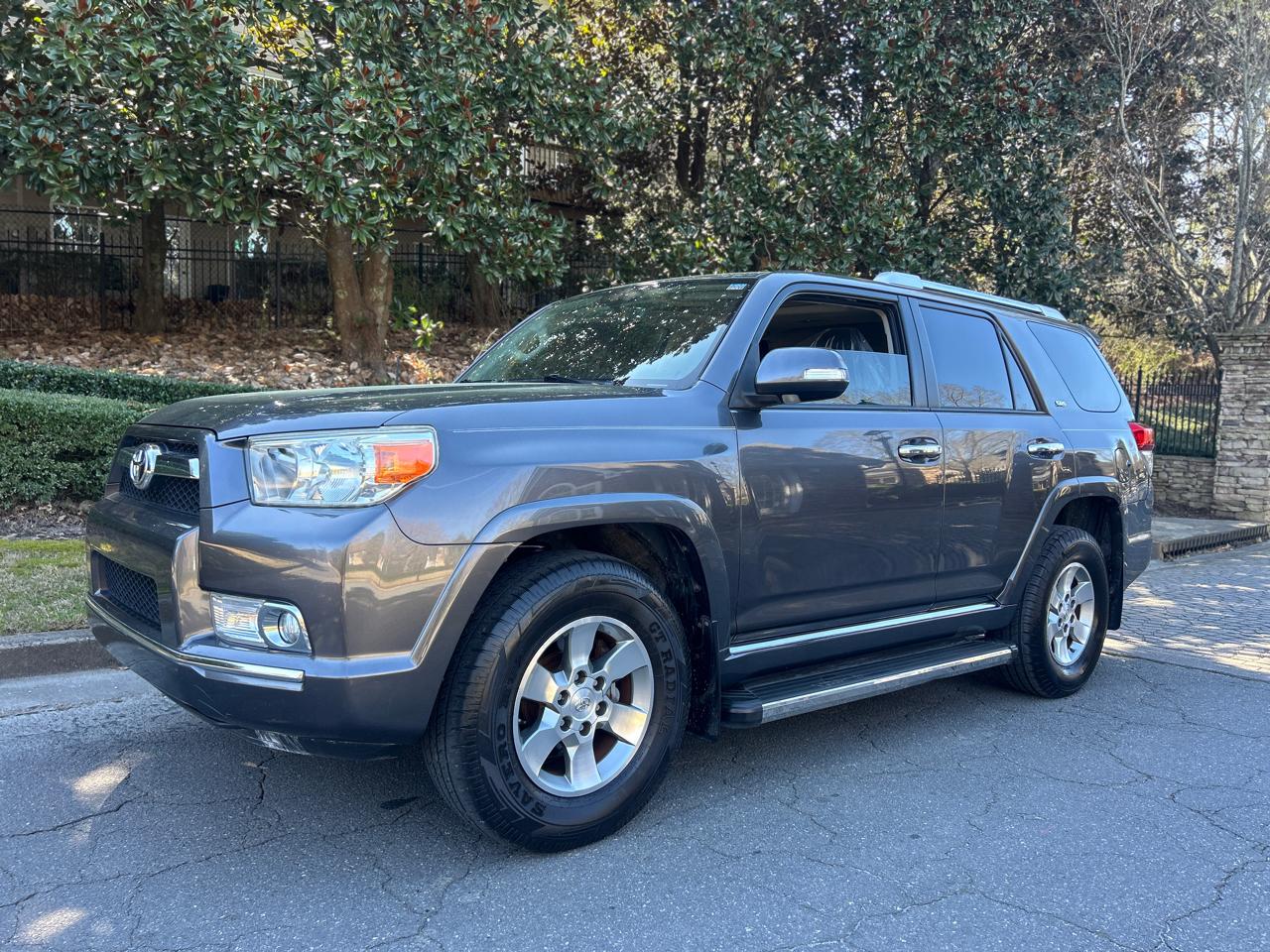 Toyota 4Runner SR5 2WD 2013